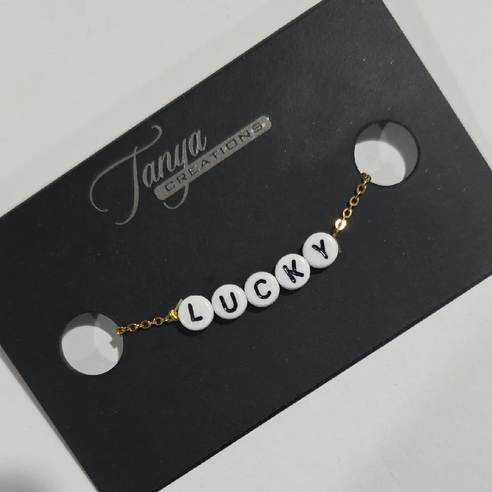 Elegant “LUCKY” Bracelet – Black & White Beads on Gold Chain Affirmation Jewelry